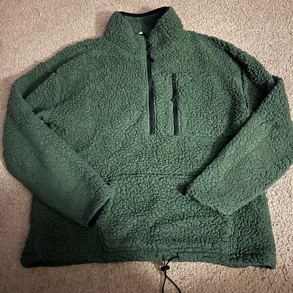 Women’s Green Fleece Sweater - Picture 1 of 3